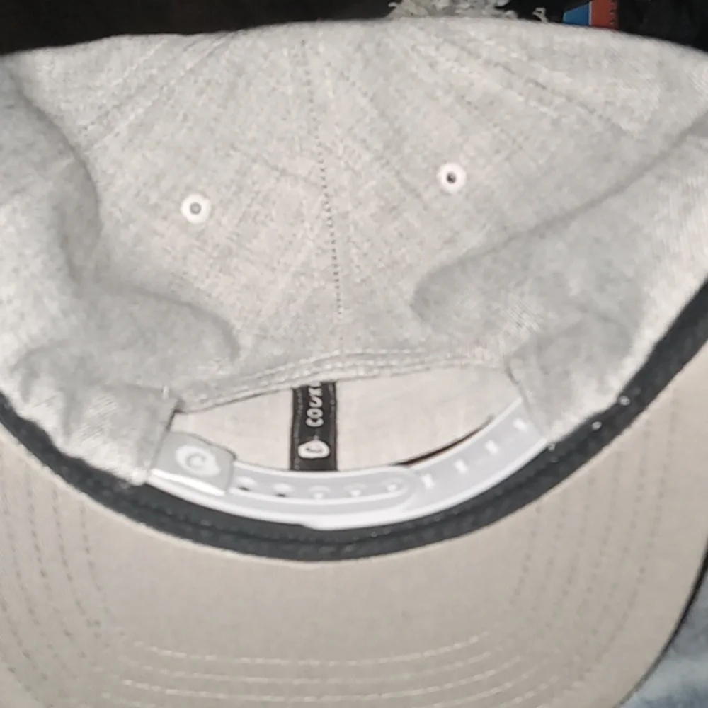 Hat - Picture 3 of 4